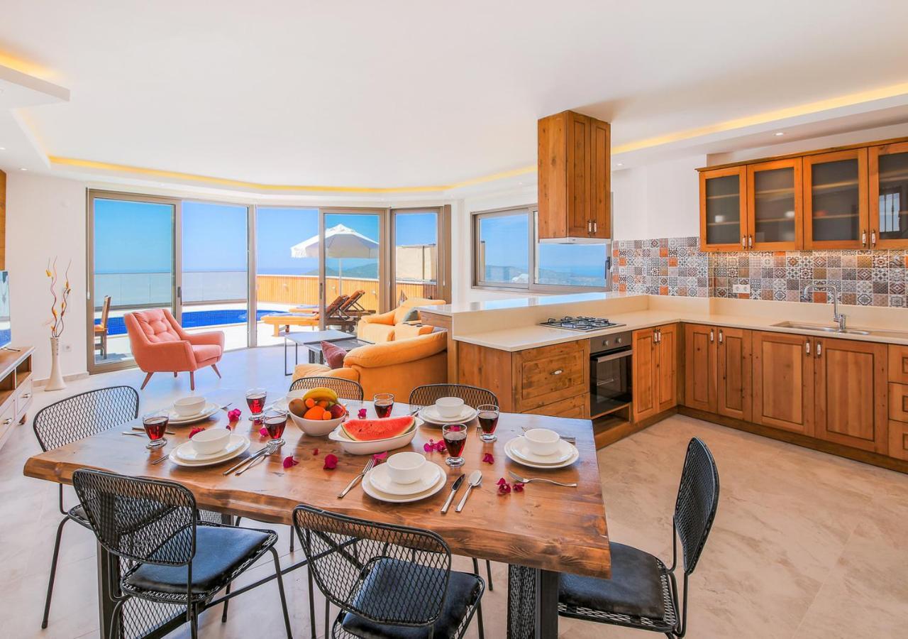 Uzumlu  Villa 5 Sleeps 6 Isolated Pool See And Montain View-Villa Kartal Yuvasi מראה חיצוני תמונה