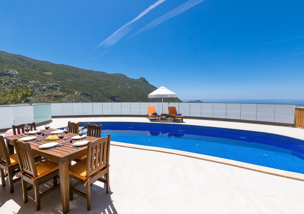 Uzumlu  Villa 5 Sleeps 6 Isolated Pool See And Montain View-Villa Kartal Yuvasi מראה חיצוני תמונה